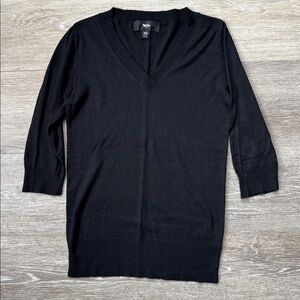 Massimo Classic Black V-Neck Sweater